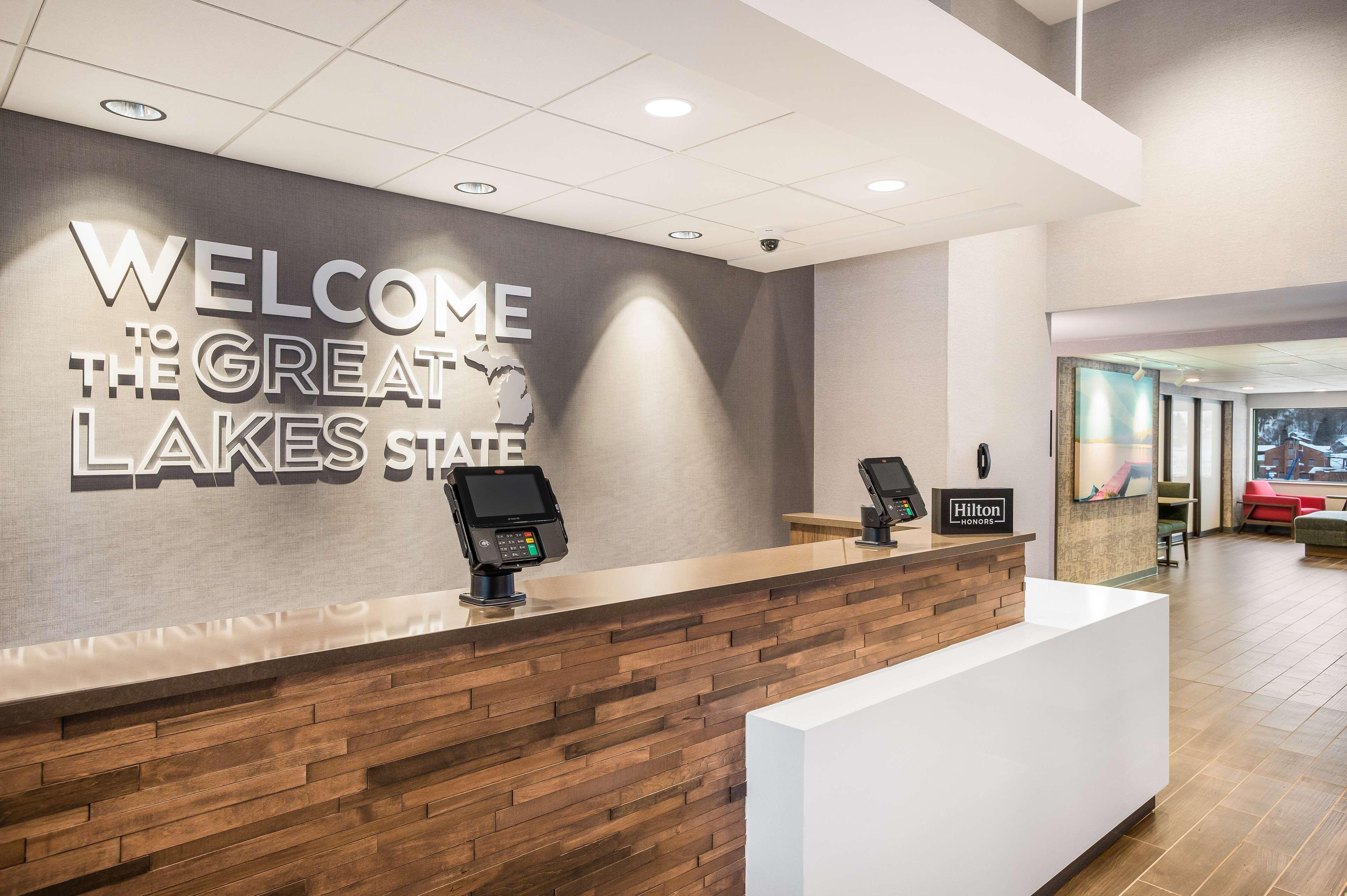 Hampton Inn & Suites Houghton Kültér fotó