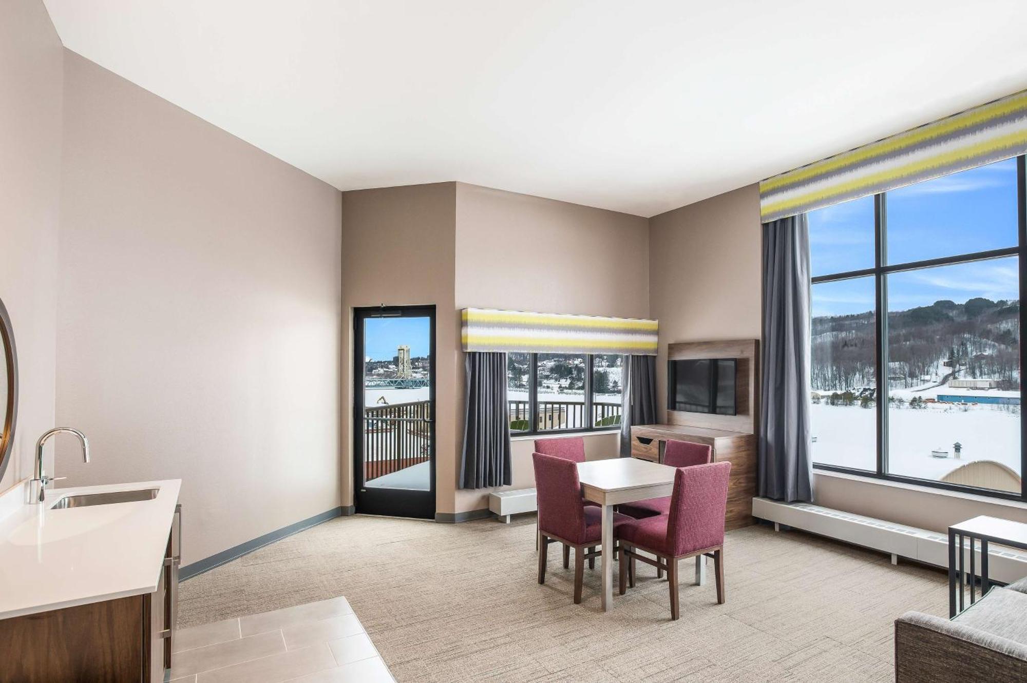 Hampton Inn & Suites Houghton Kültér fotó